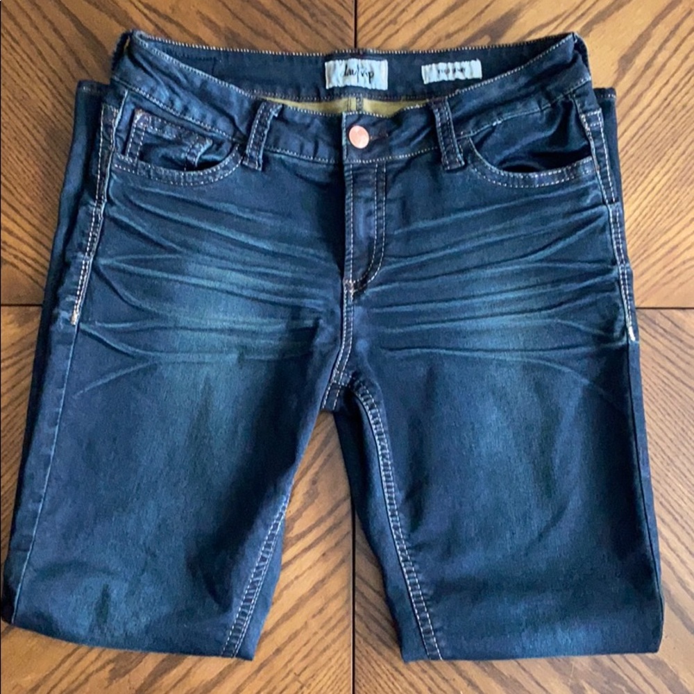 DayTrip Jeans - Picture 1 of 5